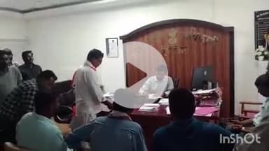 हिंगणघाट: शेतकऱ्यांच्या बँक खात्याला बॅंकेने लावलेले होल्ड तात्काळ काढा; प्रहारची उपविभागीय अधिकाऱ्यांकडे मागणी