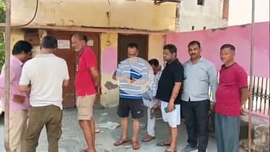 बरेली: कोतवाली थाना क्षेत्र के अशोका फोम के पास तेज रफ्तार कार ने स्कूटी सवार दो दोस्तों को मारी टक्कर, एक की हुई मौत