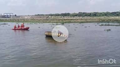 बरेली: जिले में स्थित रामगंगा नदी पर मॉक ड्रिल का हुआ आयोजन, अभ्यास के दौरान डूबे लोगों को रेस्क्यू करके बचाया गया