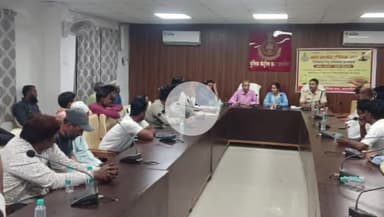 खरगौन: मुहर्रम पर्व को लेकर खरगोन कंट्रोल रूम में शांति समिति की बैठक संपन्न