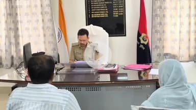 दरभंगा: लहेरियासराय में नगर पुलिस अधीक्षक ने कार्यालय में विभिन्न थाना क्षेत्रों से आए लोगों की शिकायतें सुनीं