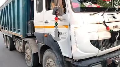 गरौठा: गुरसरांय में ओवरलोडिंग वाहन अवैध कारोबारियों के फर्राटे भर रहे हैं, राजस्व खनिज विभाग मौन, पुलिस ने 10 कार्रवाई की