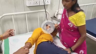 जहानाबाद: औलिया चक गांव में स्कूटी सवार युवती के पैर में लिपटा सांप, काटने के बाद इलाज जारी