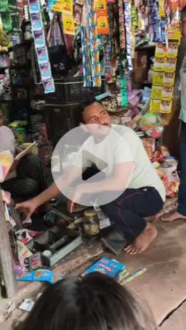 वैर: कस्बा वैर के भुसावर गेट चौराहे के पास अज्ञात चोरों ने किराना दुकान से नकदी की चोरी