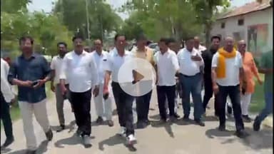 मंझनपुर: वरिष्ठ पत्रकार पर दर्ज मुकदमे के विरोध में पत्रकारों ने मंझनपुर कलेक्ट्रेट पहुंचकर किया हल्ला बोल, सौंपा ज्ञापन