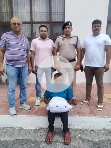 बहादुरगढ़: अपराध जांच शाखा वन की टीम ने 2 किलो 930 ग्राम गांजे के साथ एक आरोपी को किया गिरफ्तार