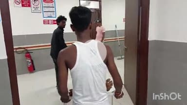 मुंगेर: दशरथपुर इटवा के पास सड़क दुर्घटना में एक युवक घायल, इलाज के लिए सदर अस्पताल में भर्ती