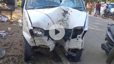 फरेंदा: कोल्हुई थाना क्षेत्र अंतर्गत खरहरवां चौराहे के पास अनियंत्रित कार पेड़ से टकराई, बड़ा हादसा टल गया