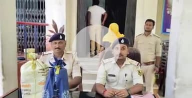 पूर्णिया पूर्व: पूर्णिया पुलिस ने 9,300 लीटर विदेशी शराब और 12,750 लीटर देशी शराब के साथ दो अभियुक्तों को किया गिरफ्तार