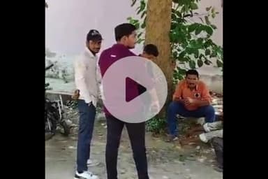 तुलसीपुर: गौरा रोड पर तेज रफ्तार ट्रक ने बाइक सवार युवक को मारी टक्कर, मौके पर हुई मौत, परिवार में मचा कोहराम