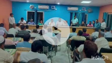 बखरी: बखरी में बीएलओ की बैठक, मतदाता सूची के सत्यापन का निर्देश दिया गया