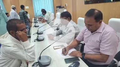 सुपौल: सुपौल समाहरणालय में जिला पदाधिकारी की अध्यक्षता में किया गया जनता दरबार का आयोजन