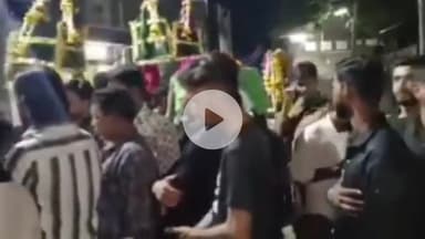 अजमेर: दोराई में इमाम हुसैन की चौकी धुलने की रस्म के साथ मोहर्रम की शुरुआत, शिया समुदाय ने घरों पर लगाए काले परचम