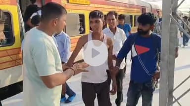 धनौरा: आला हजरत ट्रेन में युवक की जेब से पैसे निकालते समय जेबकतरे को पकड़कर जीआरपी को सौंपा गया