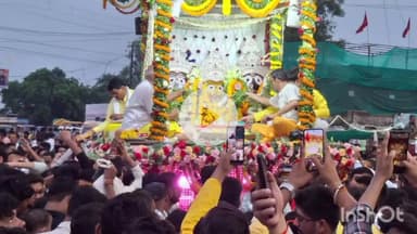 कटनी नगर: जय जय जगन्नाथ से गूंजा शहर, सुसज्जित रथ पर सवार होकर निकले भगवान जगन्नाथ स्वामी