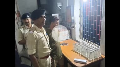 नबीनगर: बैरिया से 15 लीटर देशी शराब के साथ कारोबारी को गिरफ्तार किया गया, भेजा गया जेल