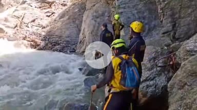 राजगढ़ी: टीमों ने घटना स्थल से जानकीचट्टी तक नदी के किनारे चलाया तलाशी अभियान