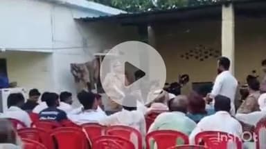 पलिया: आगामी मोहर्रम के त्यौहार से पहले पड़रिया तुला पुलिस चौकी में पीस कमेटी की बैठक का आयोजन हुआ