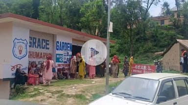 झंडूता: बरड गांव में शराब के ठेके के विरोध में ग्रामीणों ने किया जोरदार प्रदर्शन, SDM मौके पर पहुंची