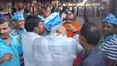 कटिहार: राष्ट्रीय लोक मोर्चा पार्टी के राष्ट्रीय महासचिव पहुंचे कटिहार, रेलवे स्टेशन पर हुआ भव्य स्वागत