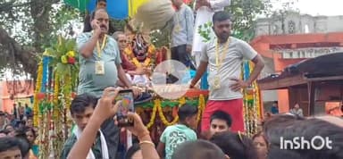 मुंगेर: भगवान जगन्नाथ की रथयात्रा कष्टहरणी घाट से भव्य रूप से निकाली गई, ज़िला जज ने की पूजा