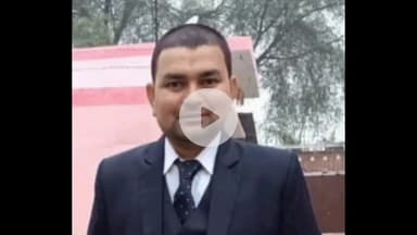 मोठ: चिरगांव थाना क्षेत्र के ग्राम करगुवां के समीप दो ट्रकों की आमने-सामने हुई टक्कर, एक व्यक्ति की हुई मौत व दो लोग हुए घायल