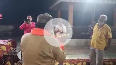 बलरामपुर समाचार समय माता मंदिर ग्राम धुसाह निकट थाना कोतवाली बिहार पर चल रहे श्रीमद् देवी भागवत महापुराण कथा का प्रथम दि