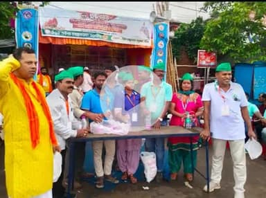 @सेवार्थ 
@उड़ीसा_पुरी भगवान जगन्नाथ रथ यात्रा के दौरान @भारतीय_किसान_संगठन के पद अधिकारी।
#for_service
#Orissa_Puri Officials of #Bharatiya_Kisan_Sangathan during Lord Jag