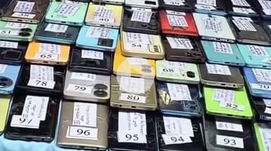 खरगौन: खरगोन साइबर सेल ने 100 से अधिक चोरी व गुम हुए मोबाइल किए बरामद, आवेदकों को लौटाए गए मोबाइल