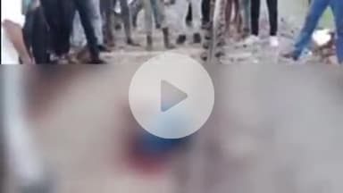 झांसी: झांसी स्टेशन से पहले ट्रेन से गिरे युवक के पैर कटे, गोरखपुर-पनवेल एक्सप्रेस में सफर कर रहा था मुसाफिर, वीडियो वायरल