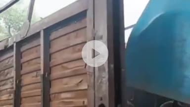 कांके: रांची: लालपुर से कोकर रोड पर अतिक्रमण हटाओ अभियान, ठेला और गुमटी हटाए गए