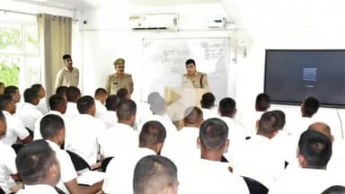 रामपुर: रिजर्व पुलिस लाइन में पुलिस अधीक्षक विद्यासागर मिश्र ने सीधी भर्ती 2023 के अभ्यर्थियों को प्रशिक्षण देकर जरूरी टिप्स दिए