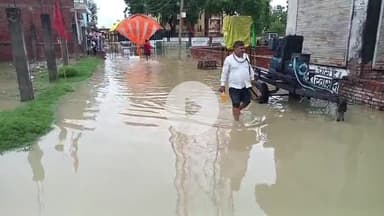 मंझनपुर: नया नगर में स्थित इमामबाड़ा में हुआ जलभराव, EO बोलीं- निकासी की व्यवस्था ही नहीं #jansamasya