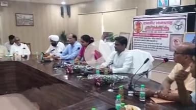 अमरोहा: गांधी सभागार में दानवीर भामाशाह के जन्मदिन को व्यापार कन्या दिवस के रूप में मनाया, अधिकारी व भाजपा विधायक रहे उपस्थित