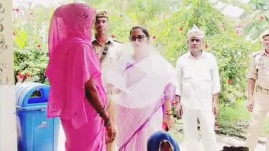 बहराइच: फुलवरिया सहित जिले में डीएम के औचक निरीक्षण में बंद मिले स्कूल, आंगनबाड़ी केंद्र व सामुदायिक शौचालय