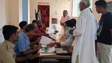 खैरा थाना में जनता दरबार आयोजित, जमीन विवाद के तीन मामलों का हुआ निष्पादन
#खैरा #जमुई #बिहार #झाझा