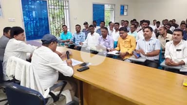 कुटुंबा: अंबा में एडीएम ने सभी बीएलओ के साथ आगामी विधानसभा चुनाव को लेकर की बैठक, मतदाता विशेष गहन पुनरीक्षण का दिया निर्देश