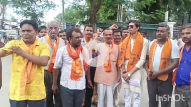 बरेली: परशुराम सेना के कार्यकर्ताओं ने इटावा में कथावाचक मामले में जिलाधिकारी को ज्ञापन सौंपा