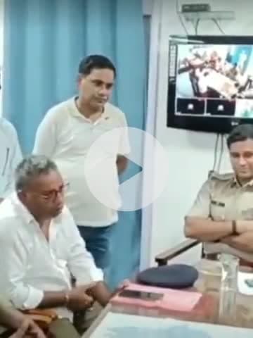 चूरू: रोहतास मेघवाल हत्याकांड मामले में सर्व समाज संघर्ष समिति ने पुलिस अधीक्षक को कार्रवाई की मांग करते हुए सौंपा ज्ञापन