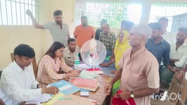 आलमनगर: आलमनगर थाना परिसर में शनिवार को लगा जनता दरबार, अंचल अधिकारी ने ज़मीन के सात मामलों का किया निष्पादन