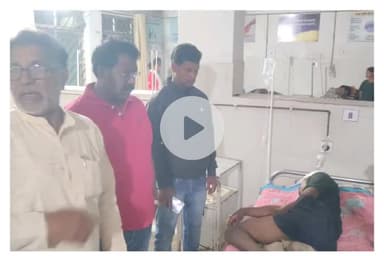 कोलेबिरा: दुर्घटना में घायल युवक से मिलने पहुंचे विधायक, 108 एम्बुलेंस सेवा पर जताई चिंता