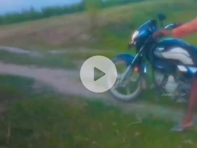 हसनपुर: रहरा में युवक का बाइक से स्टंट करते हुए वीडियो सोशल मीडिया पर हुआ वायरल