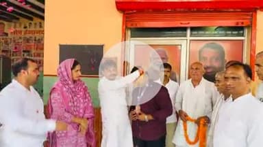 बहादुरगढ़: कांस्य पदक विजेता मांडोठी निवासी प्रवीण का पूर्व चेयरमैन कर्मबीर राठी के कार्यालय में हुआ जोरदार अभिनंदन