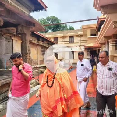 ಶಿರಸಿ: ಕರ್ನಾಟಕದ ತಿರುಪತಿ ಪ್ರಸಿದ್ಧಿ ಮಂಜುಗುಣಿ ವೆಂಕಟರಮಣ ದೇವಸ್ಥಾನಕ್ಕೆ ಹುಕ್ಕೇರಿ ಹಿರೇಮಠದ ಶ್ರೀ ಭೇಟಿ