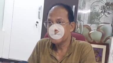 गोपालगंज: ईस्ट एंड वेस्ट कॉरिडोर को जोड़ने वाला डुमरियाघाट पुल जर्जर, सांसद डॉ आलोक कुमार सुमन ने कहा जल्द होगा अधूरा कार्य