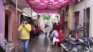 इंदौर: छत्रीपुरा में बदमाशों ने घर में चल रहे कार्यक्रम में किया हंगामा, पथराव से चार घायल