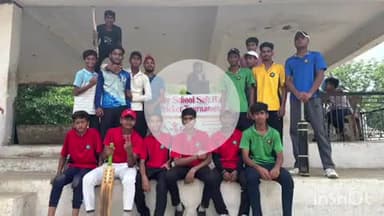 आरा: वीर कुंवर सिंह स्टेडियम में आयोजित की जा रही प्रथम अंतर विधालय साफ्टबाल क्रिकेट प्रतियोगिता, भोजपुर ज़िला भी शामिल