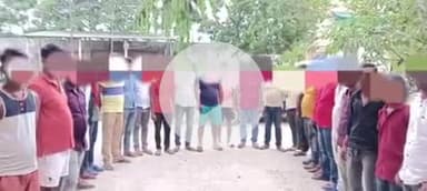 पूर्णिया पूर्व: पूर्णिया SP के आदेशानुसार जिले के सभी थानों पर थानाध्यक्ष द्वारा गुंडा परेड का आयोजन किया गया