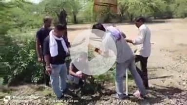 मांगरौल: मूडंली भैरूजी गांव में भैरूबाबा विकास सेवा समिति द्वारा भैरूजी और ख़ेमजी के थानक पर किया गया पौधरोपण