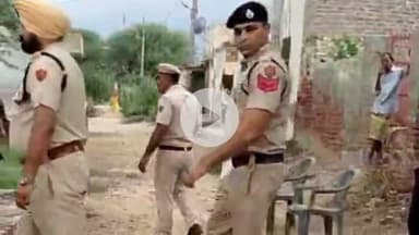 हांसी: हांसी पुलिस ने नशा तस्करों को पकड़ने के लिए साईं कॉलोनी व चार कुतुब गेट पर चलाया सर्च अभियान